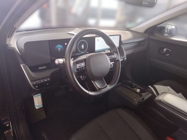 Fahrzeugabbildung Hyundai IONIQ 5 FL (MY25) 63 kWh (170 PS) 2WD DYNAMIQ, e