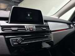BMW 220 Active Tourer Advantage Park-Assistent Navi 