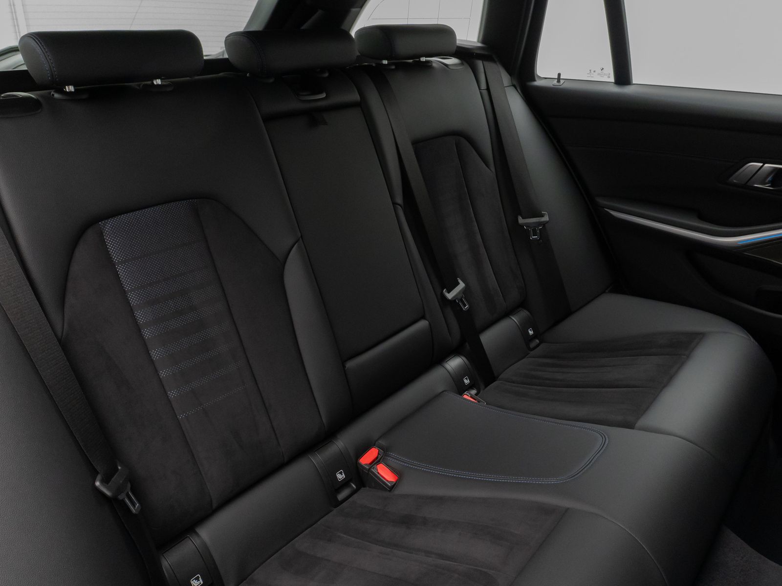 Fahrzeugabbildung BMW 330e M Sport Kamera DAB H/K Stop&Go LED 19Zoll