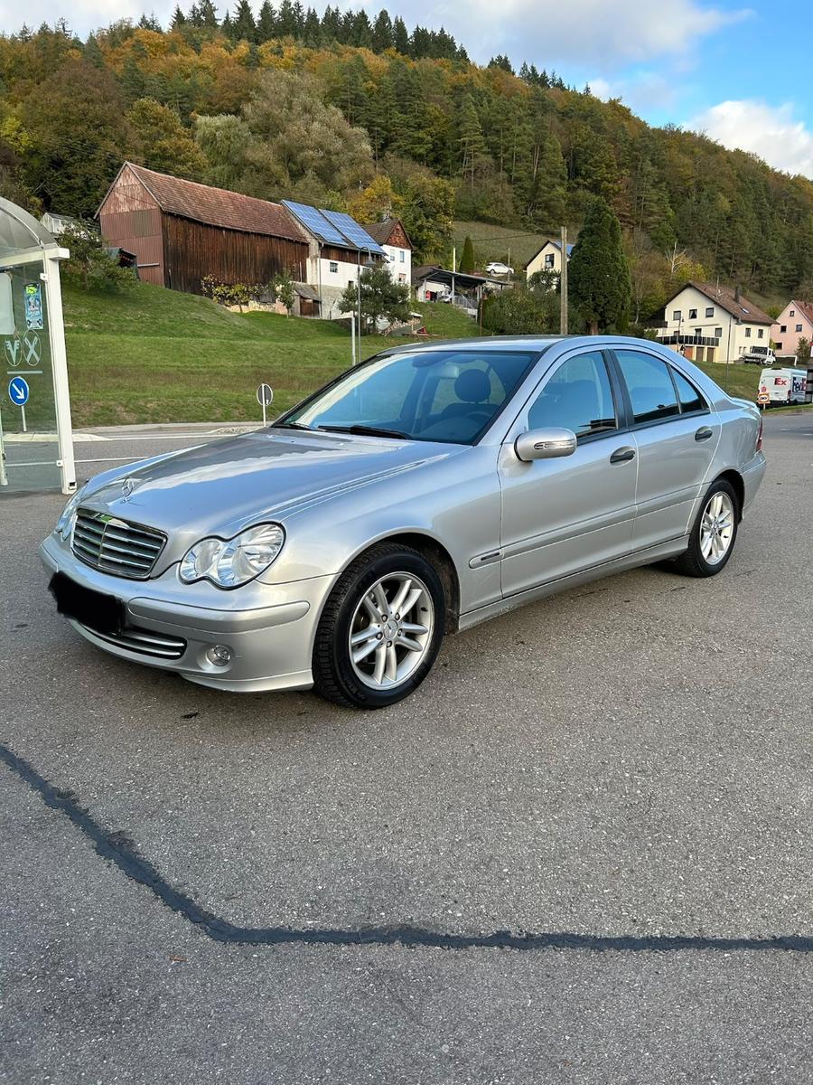 Mercedes-Benz C 180