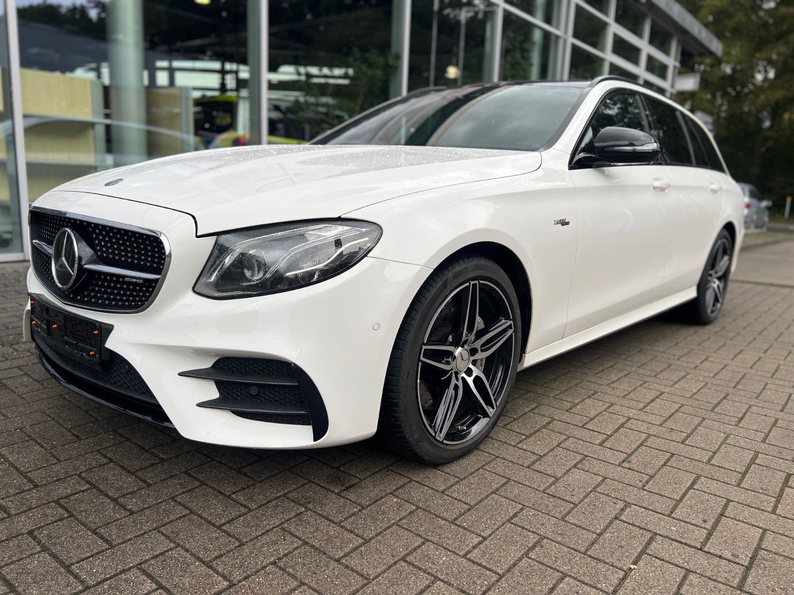 Mercedes-Benz E 53 AMG 4Matic+/Panorama/Burmester/Standhzg