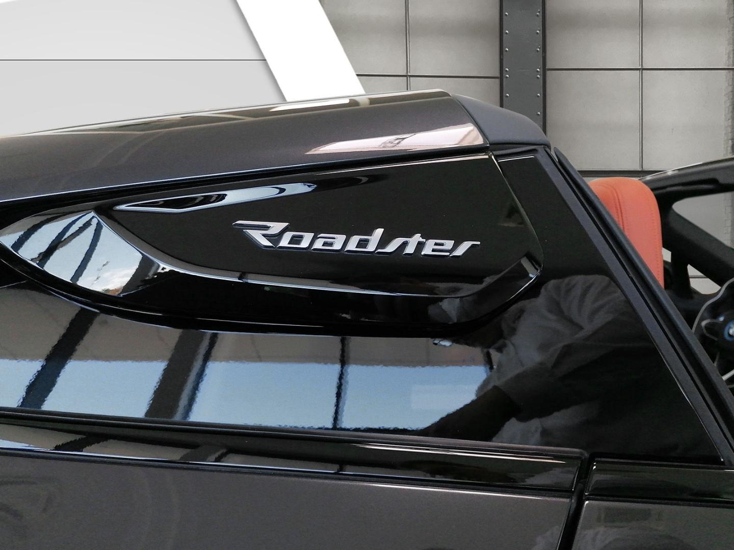 BMW i8 Roadster Ultimative Sophisto-Edition 1 of 200