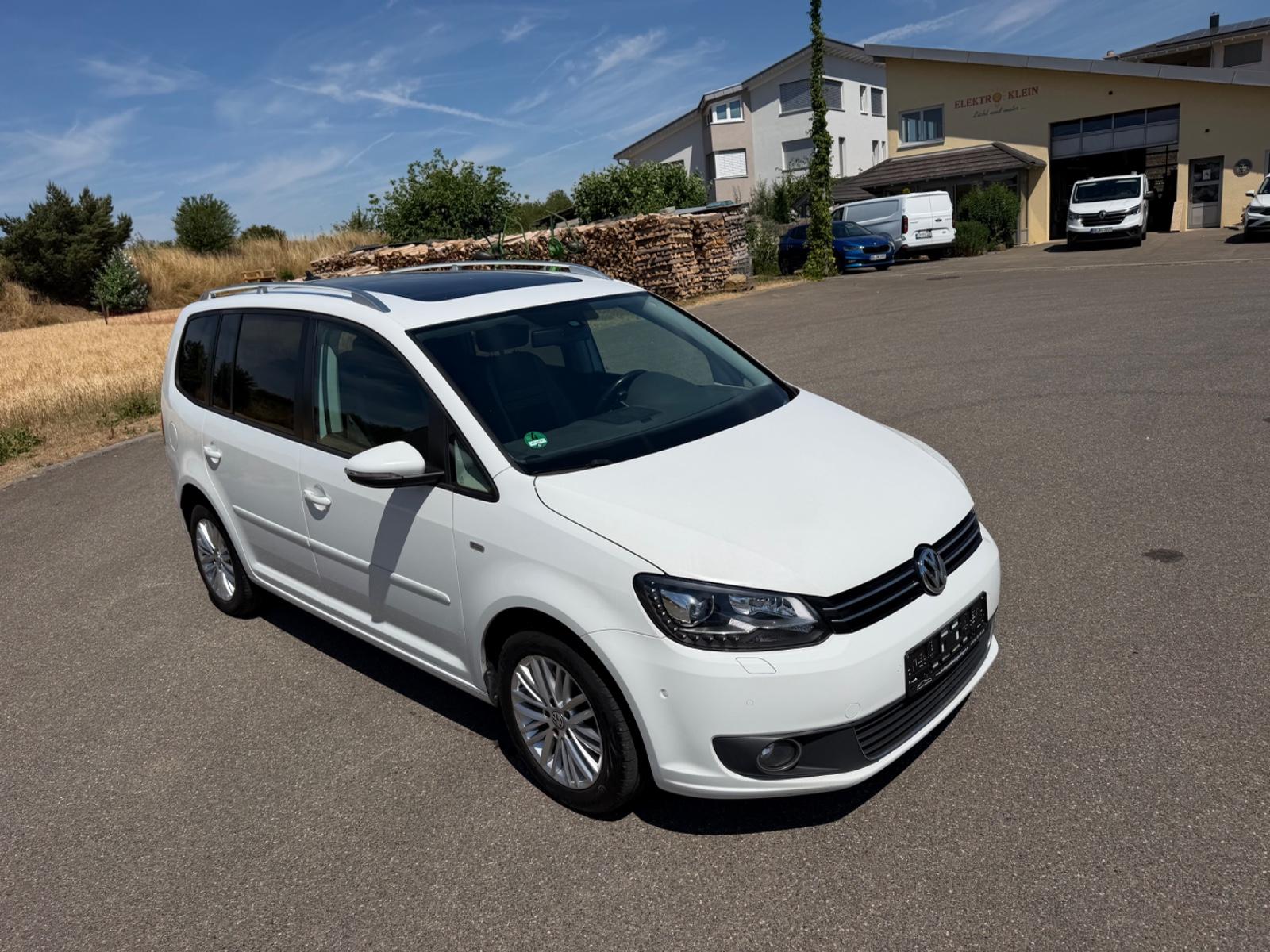 Volkswagen Touran Life BMT*AUTOM*PANO*NAVI*STNDHZG*XEN*KAM