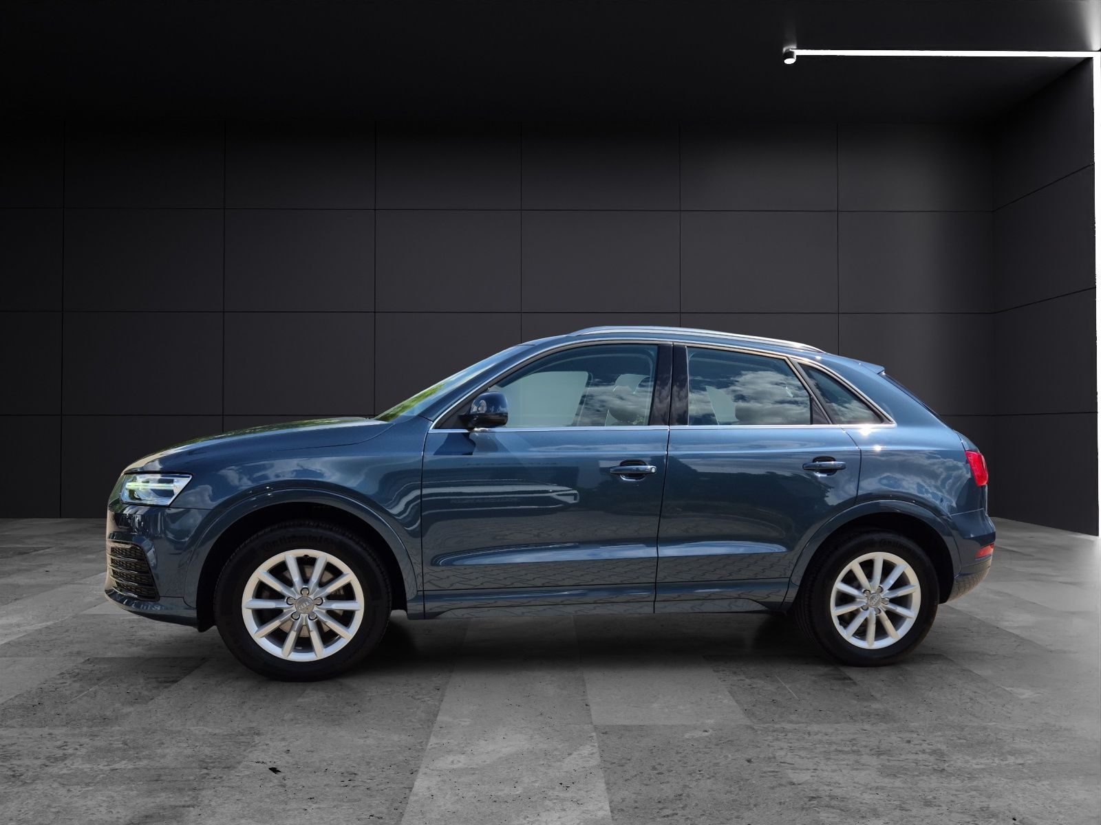 Fahrzeugabbildung Audi Q3 1.4 TFSI Sport AZV, Navi, Xenon