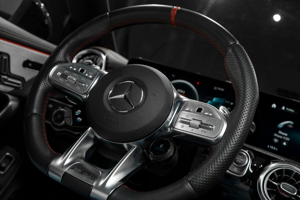 Mercedes-Benz CLA 35 AMG