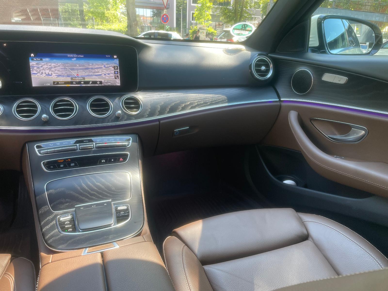 Mercedes-Benz E 220 d Aut Avantgarde Unfallfrei MB Scheckheft-