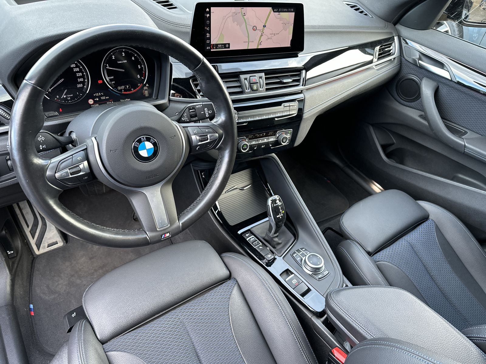 Fahrzeugabbildung BMW X1 xDrive20d M-Sport NAV+LED+AHK+KAMERA+18ZO+1HD