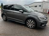 Volkswagen Touran 1.8 TSI DSG Highline - 7 Sitzer - Pano - VW Touran Gebrauchtwagen in Freiburg
