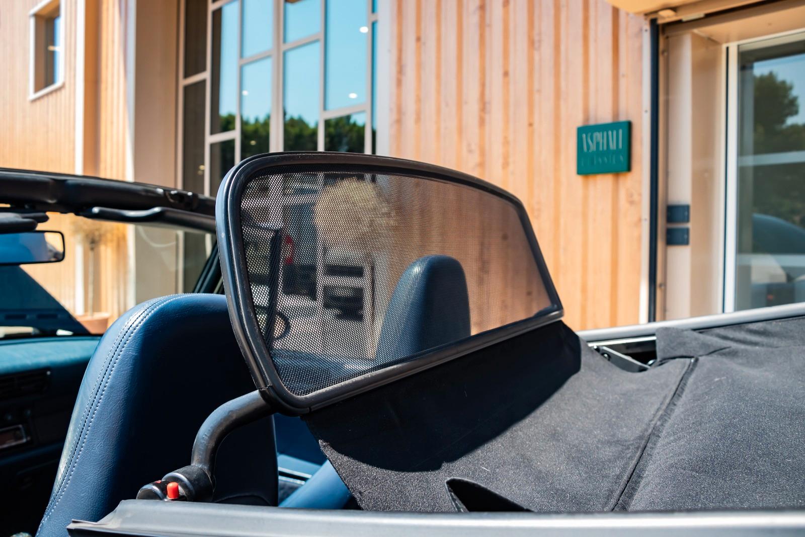 Porsche 993 Carrera Cabriolet