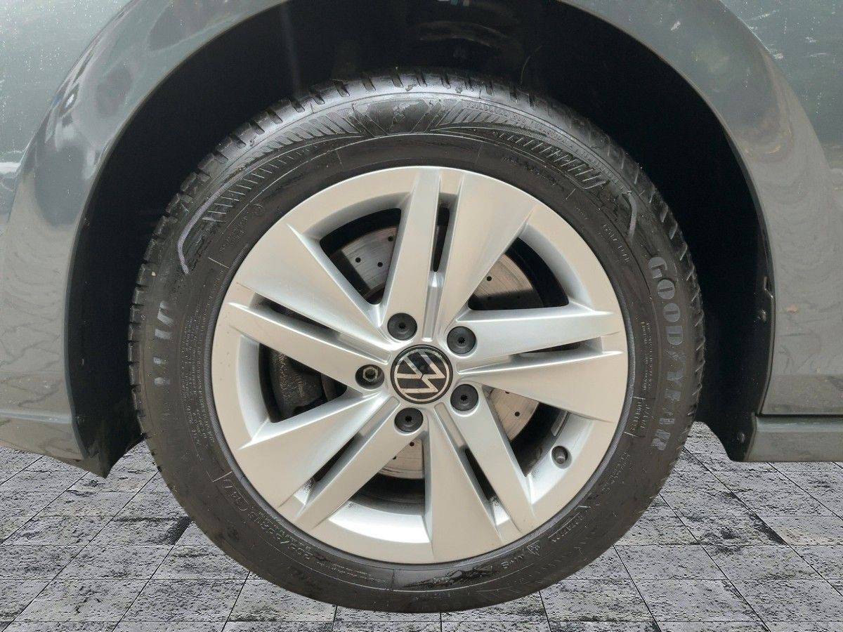 Volkswagen Golf - Bild 8