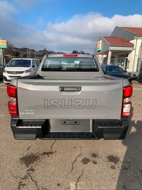 Bild 7 Isuzu D-Max Double Cab 4WD L + Beschichtung und AHK