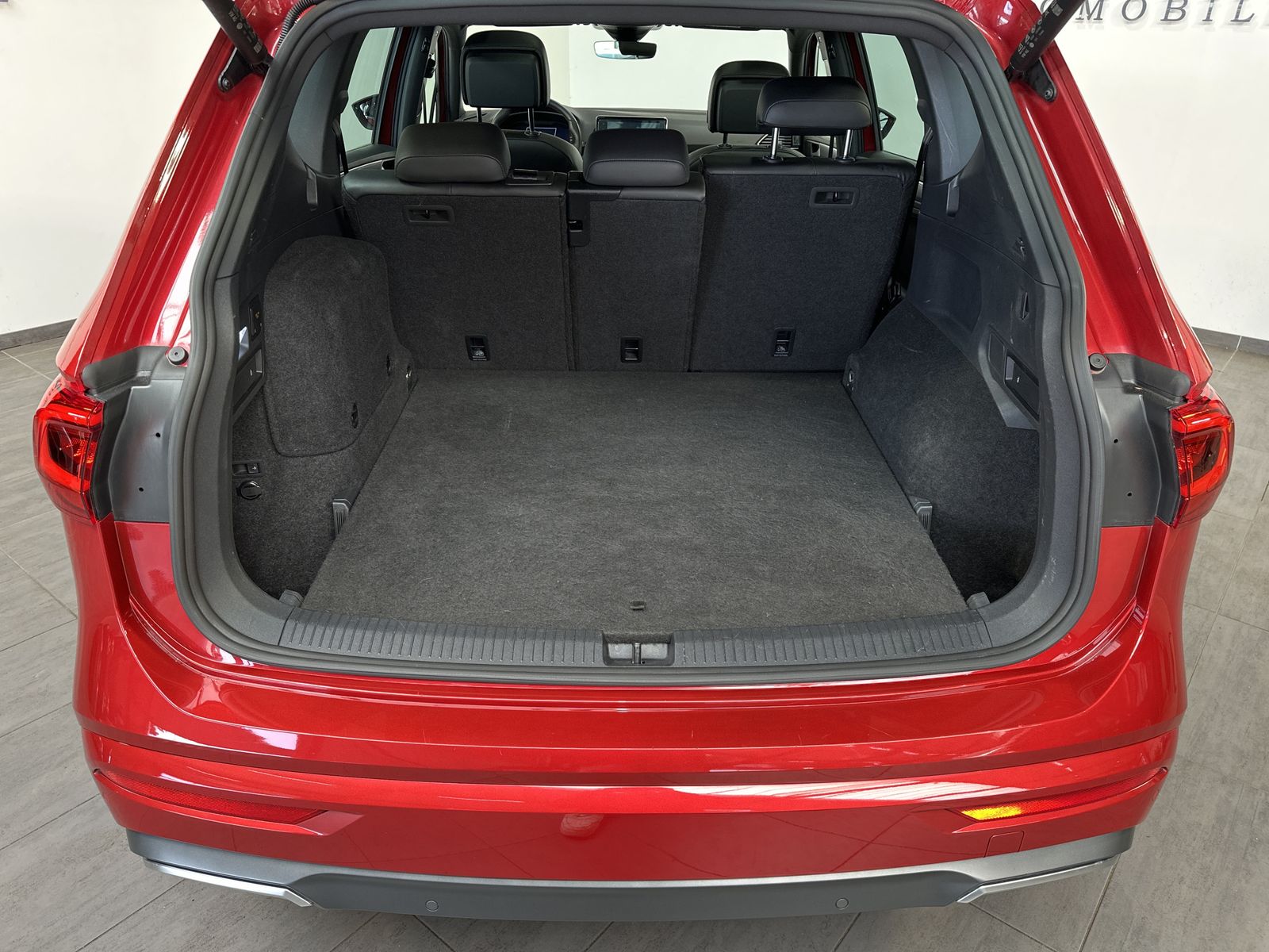 Fahrzeugabbildung SEAT Tarraco 1.4 TSI DSG FR e-Hybrid NAV+LED+AHK+PANO