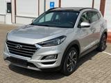 Hyundai Tucson Premium 2WD KEYLESS/NAVI/PAN0/360 KAMERA - Hyundai Gebrauchtwagen von 2019