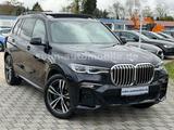 BMW X7 xD 40i M-Sport Laser/Pano/Massage/H&K/AHK/ACC - BMW X7 mit Benzin-Antrieb: Geländewagen, Automatik