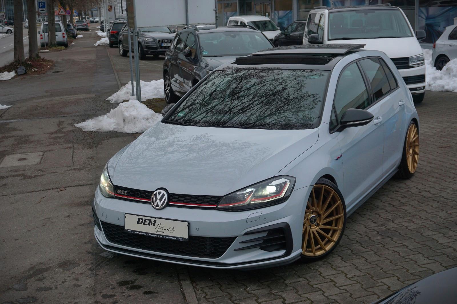 Volkswagen Golf VII Lim. GTI / Pano./ ACC / DCC /