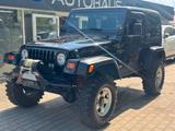 Jeep Wrangler 4.0L 60th Anniversary - Jeep Wrangler Gebrauchtwagen in Berlin