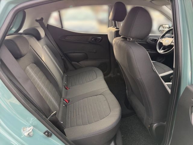 Fahrzeugabbildung Hyundai i10 Select DAB Tempomat Bluetooth  Spurhalteass.