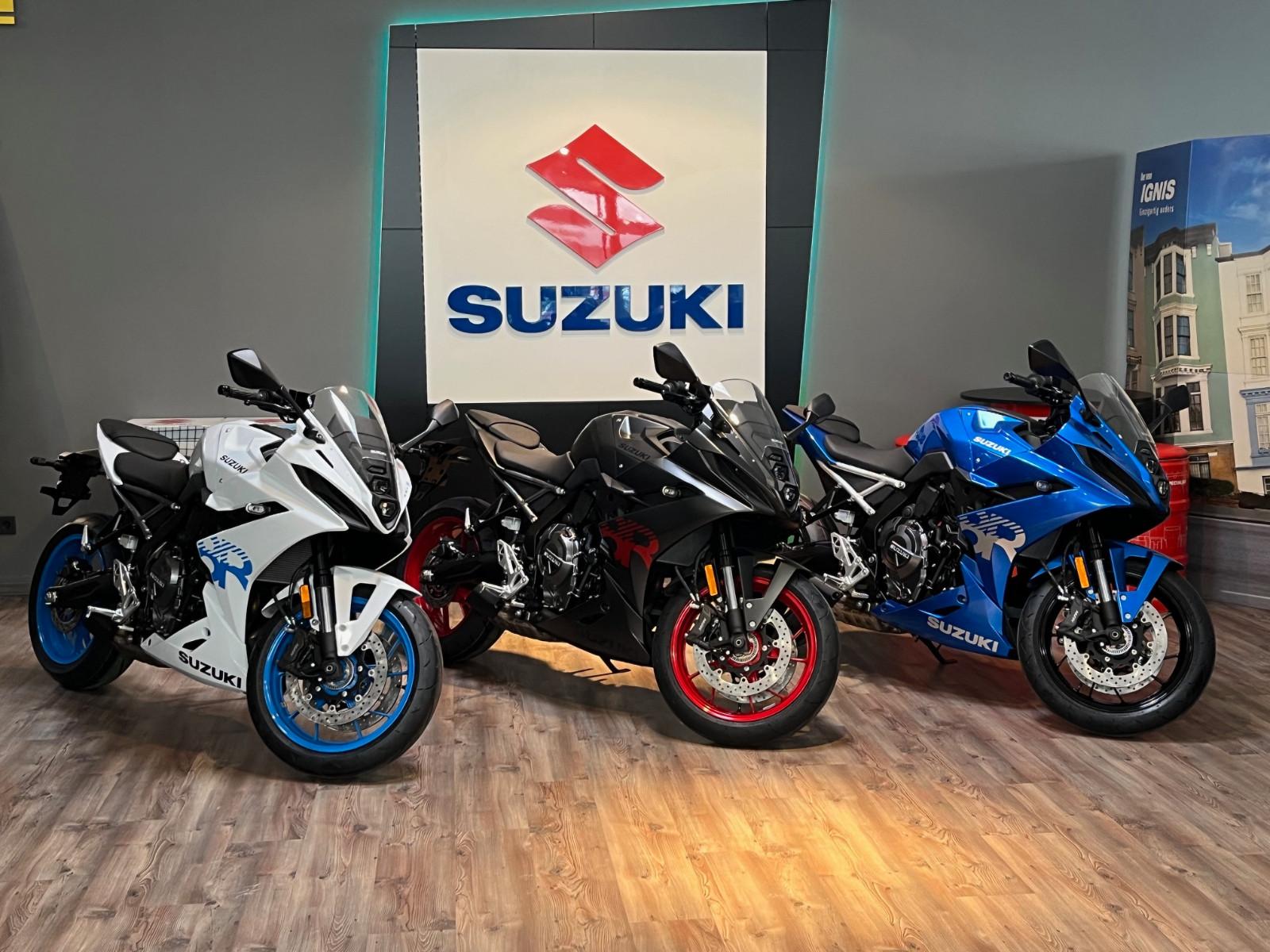 Suzuki GSX 8R in drei Farben