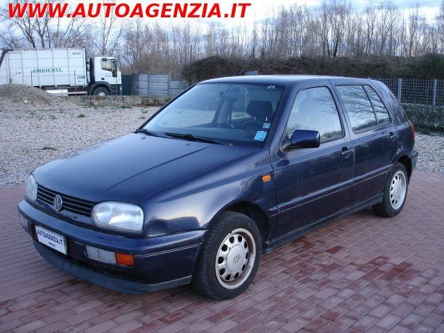 Volkswagen VOLKSWAGEN Golf 1.6 cat 5 porte GL