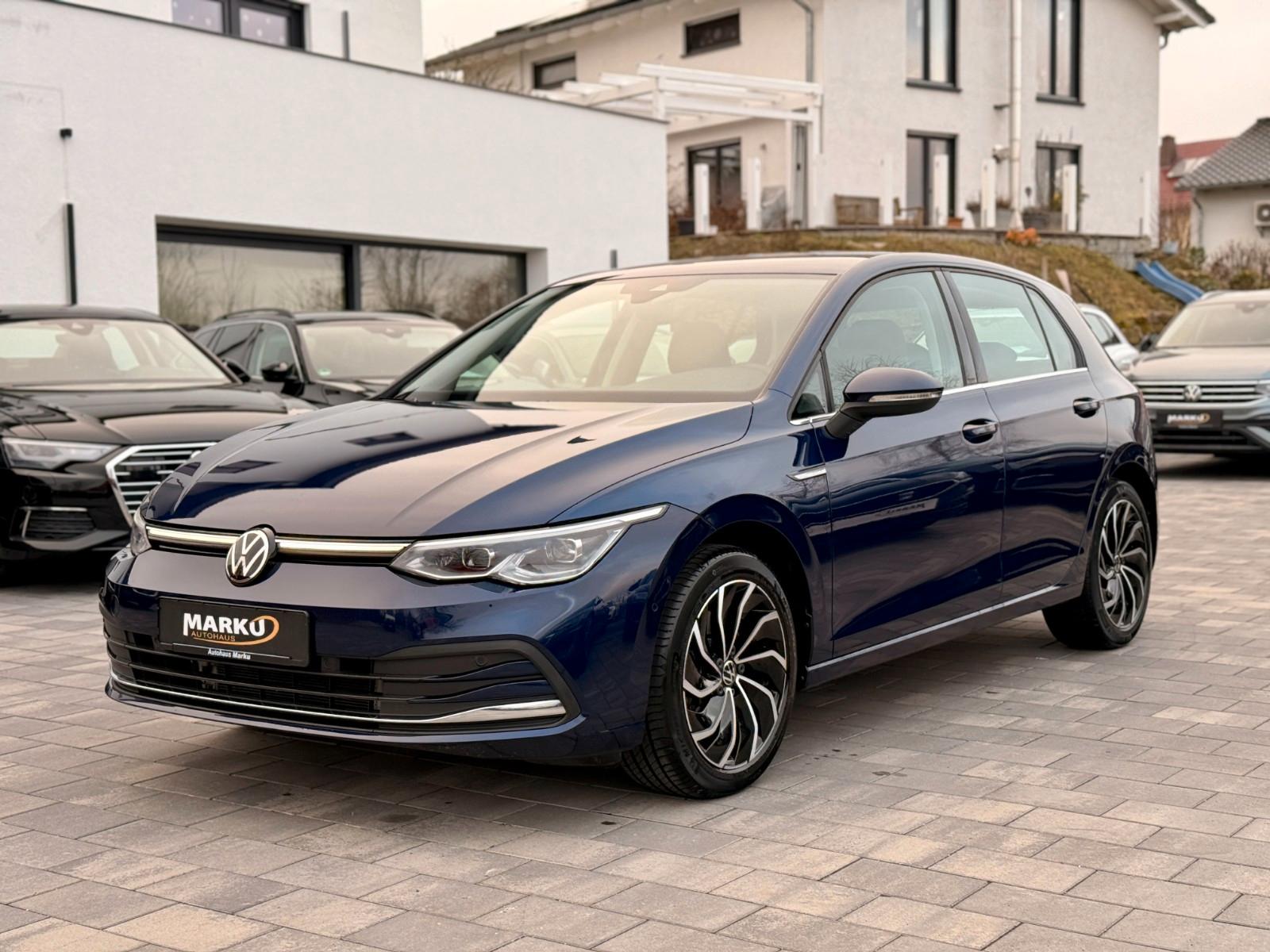 Volkswagen Golf VIII 2.0 Lim. Style LED*AHK*MASS*KEYL*NAVI*