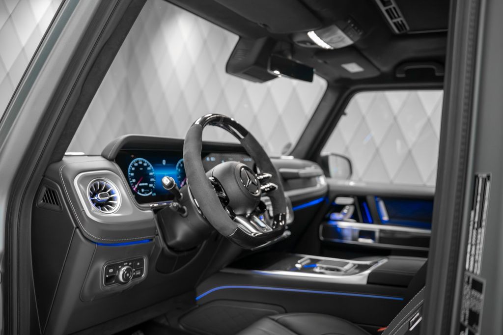 G 63 AMG BRABUS MAGNO GREY/BLACK CARBON - Bild 18