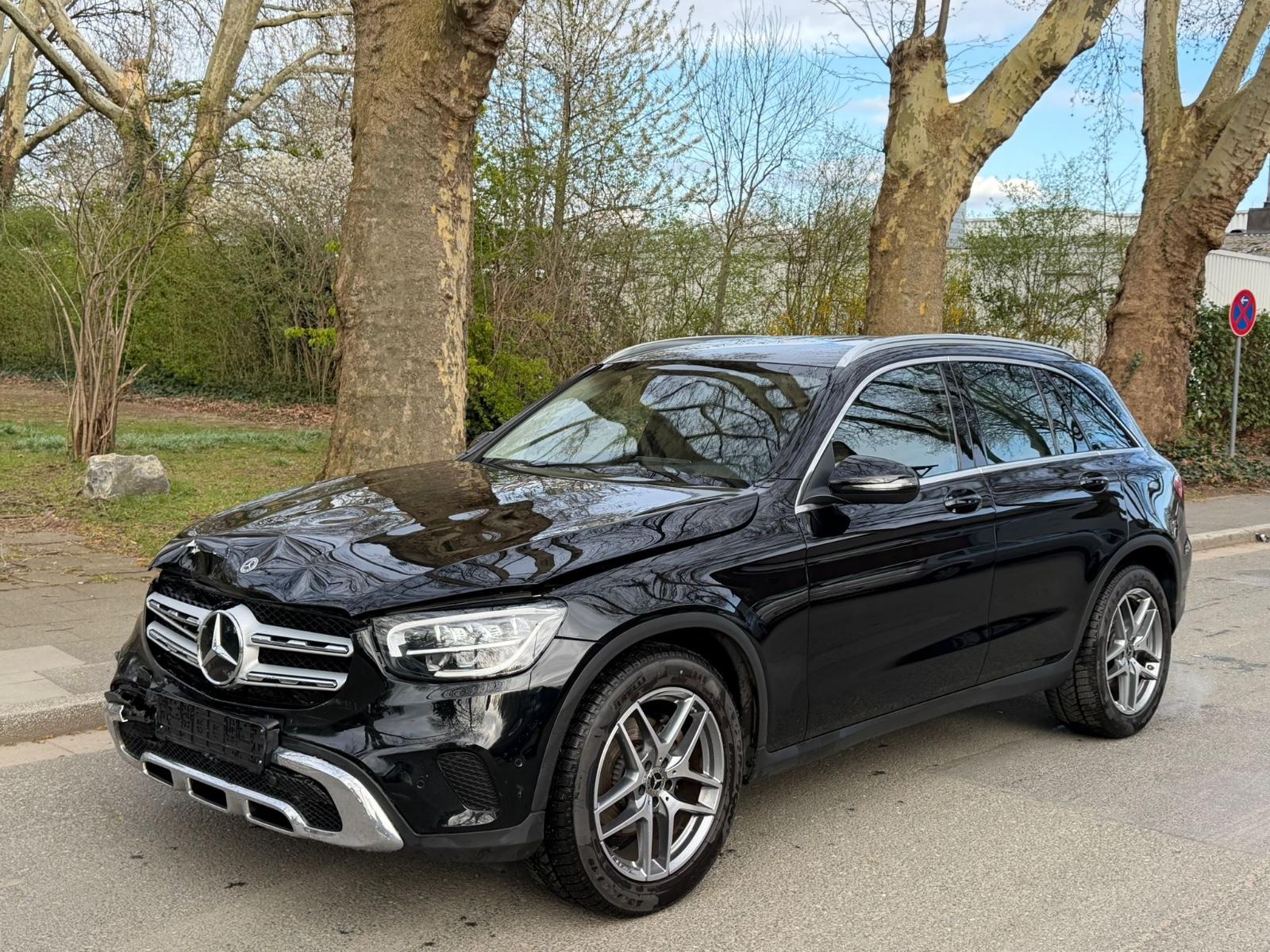 Mercedes-Benz GLC 200*4MATIC*KAMERA*NAVI*SHZ*54TKM***