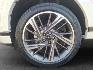 KGM Actyon LUX 1.5 AT NaviWildleder360 KameraLED