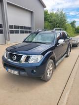 Nissan Navara, Double Cap LE, NUR 98.000 km - gebrauchte Nissan Navara aus dem Jahr 2011