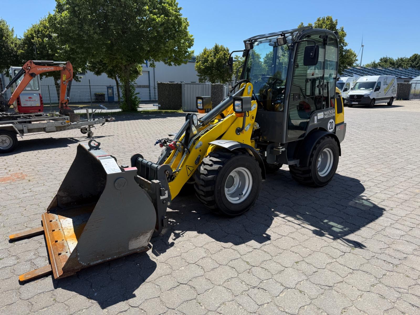 Wacker WL 25, Bj 23, 210 BH, Breitreifen Schaufel Gabel