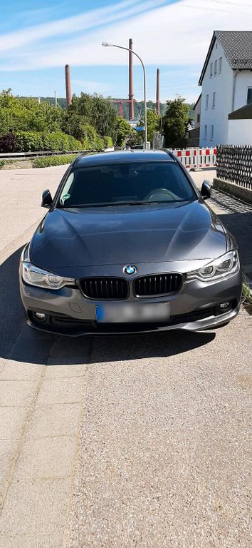 Image of BMW 320