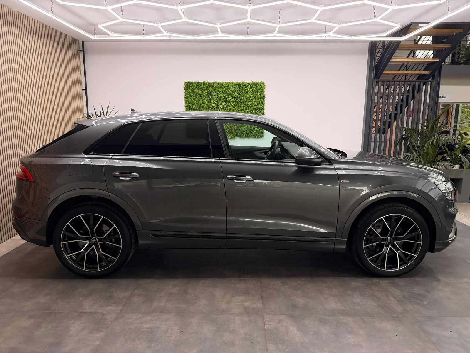 Audi Q8 50 TDI quattro 2x S-Line Matrix Pano AHK B&O foto 4