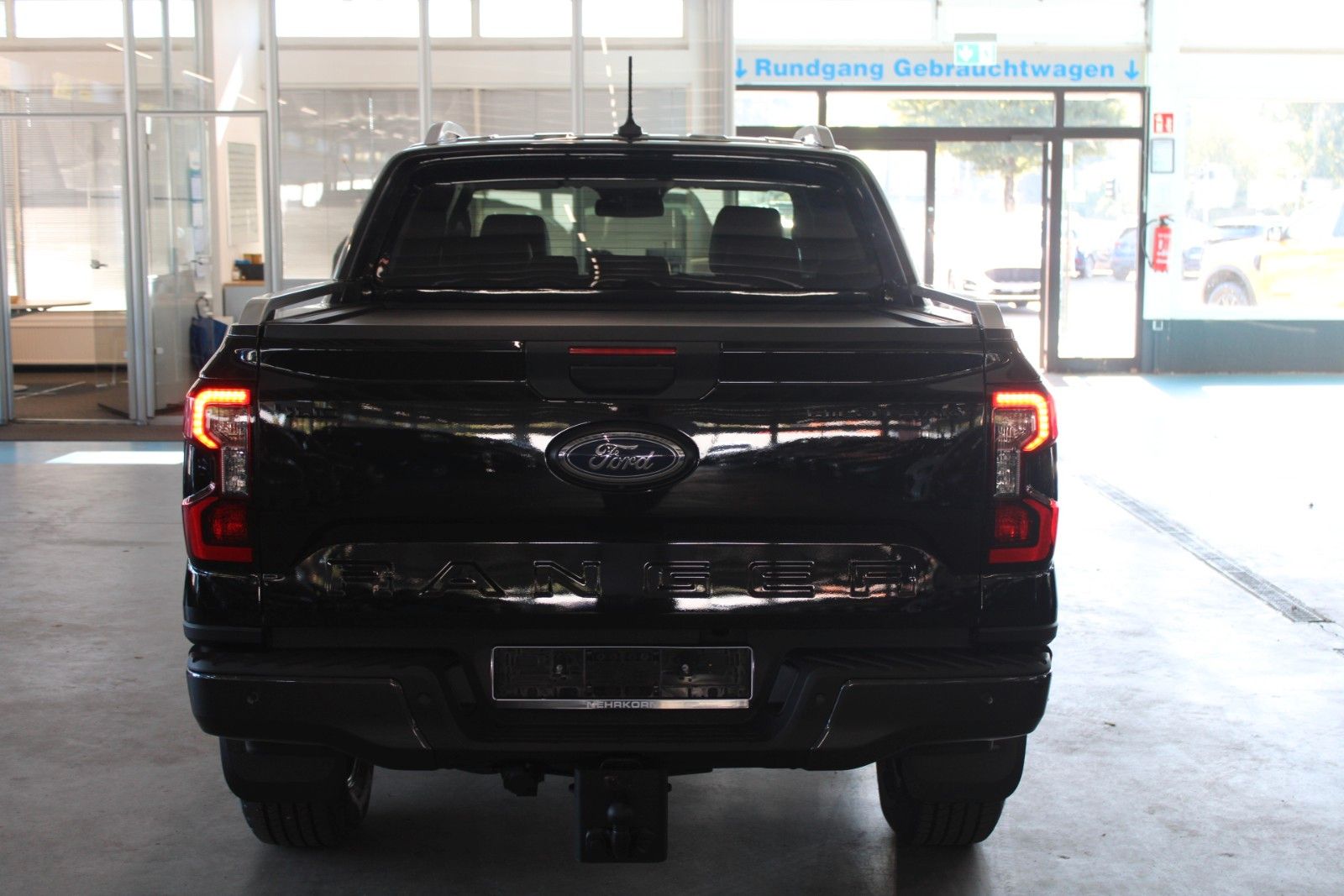 Fahrzeugabbildung Ford Ranger Wildtrak Automatik AHK Leder ACC STDHZ