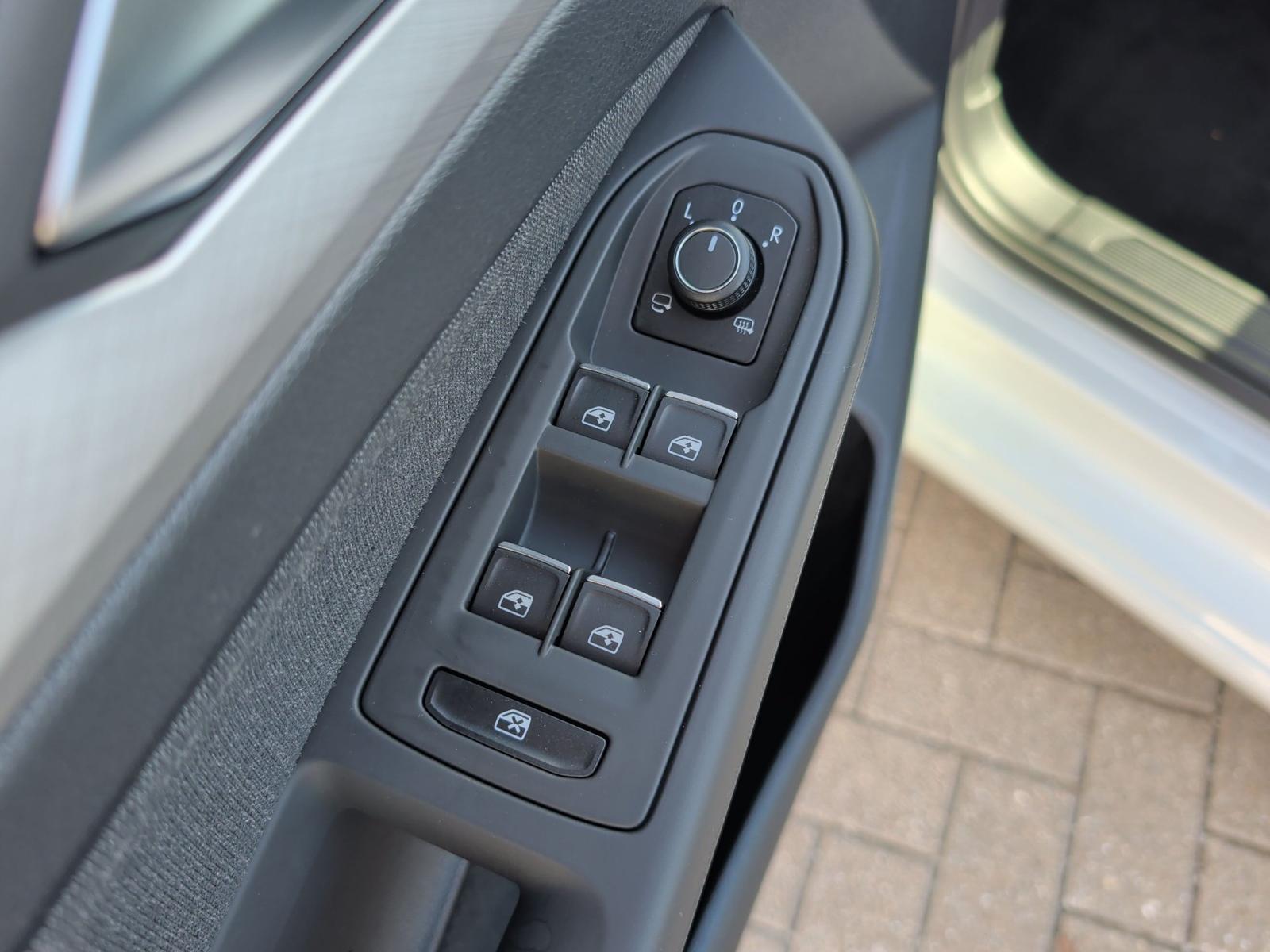 Volkswagen Golf Variant 2.0 TDI DSG Life Kamera+ACC+Side+Na, миниатюра 23