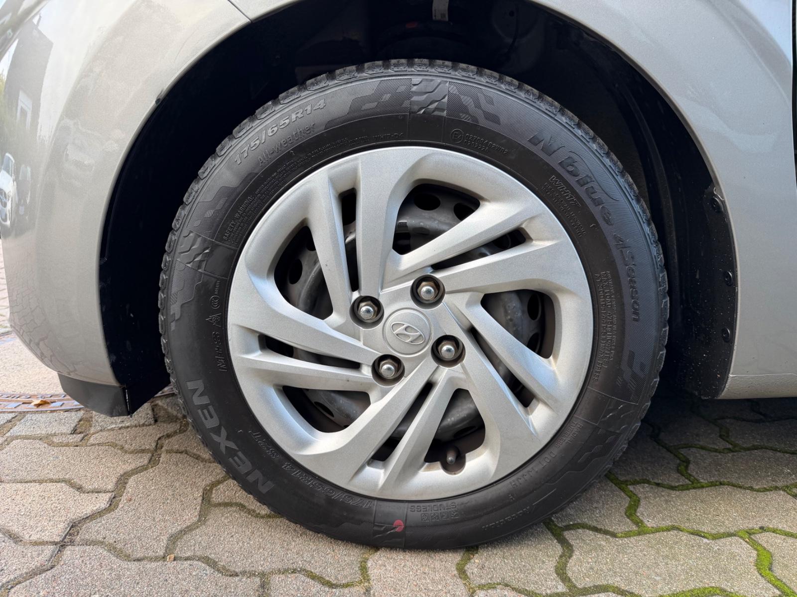 Hyundai i10 1.0 Connect & Go/Apple CarPlay-NAVI/KAMERA