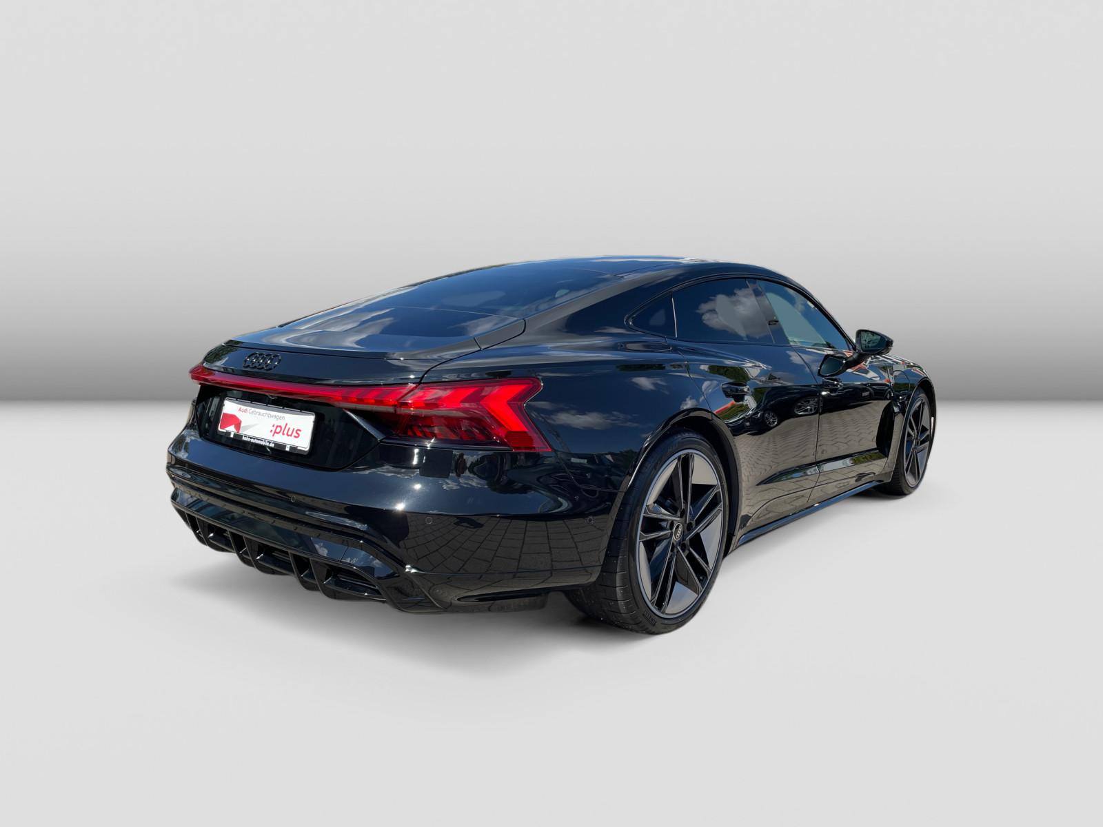 Audi e-tron GT quattro HUD Matrix B&O Pano