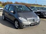 Mercedes-Benz A 180 Avantgarde Facelift|Schiebedach| - Mercedes-Benz A 180: Avantgarde