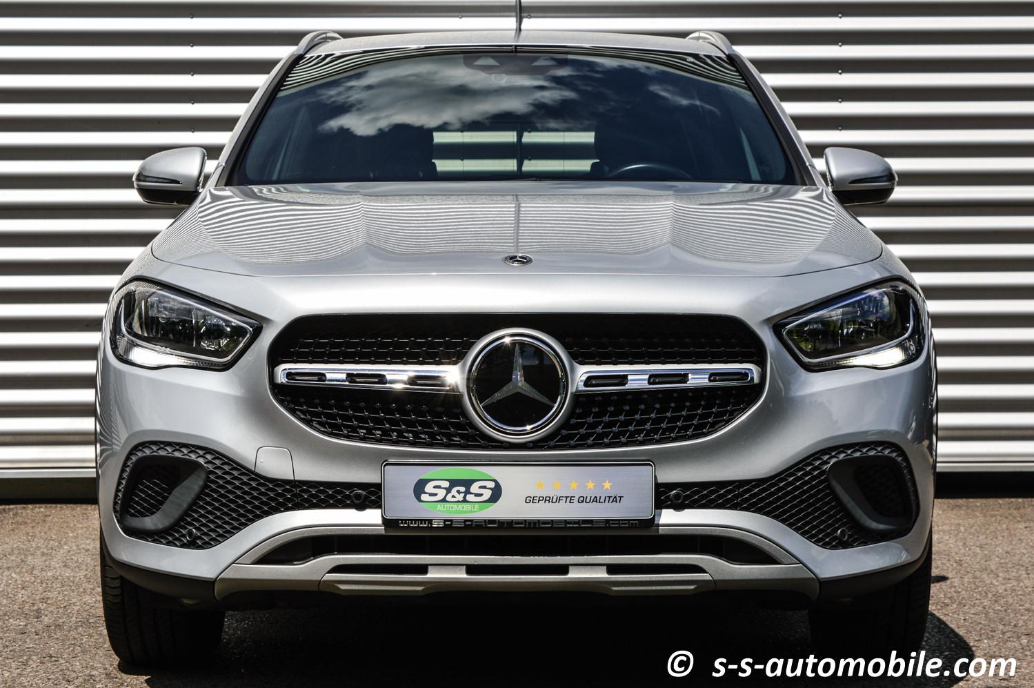 Mercedes-Benz GLA 250 e DCT Style Distronic AHK Kamera MBUX