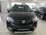 Dacia Sandero II Stepway Celebration 1*Hand Automatik - Dacia Sandero: Auto