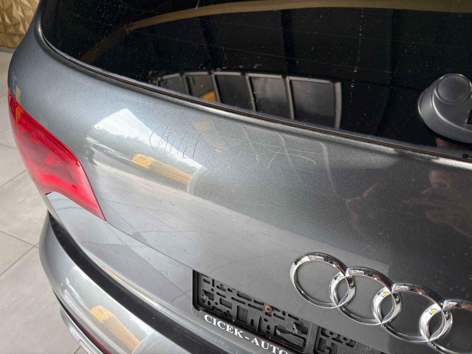 Fahrzeugabbildung Audi Q7 3.0 TDI quattro/S-LINE/MEMORY/XENON/7-SITZ/V6