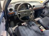 Mercedes-Benz W123 230E Limousine *Automatik*Schiebedach* - Mercedes-Benz 230: W123 230e