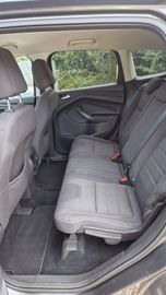 Ford Kuga - 12