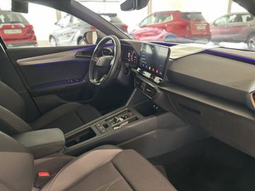 Fotografie des Cupra Leon Sportstourer 1.5 eTSI DSG