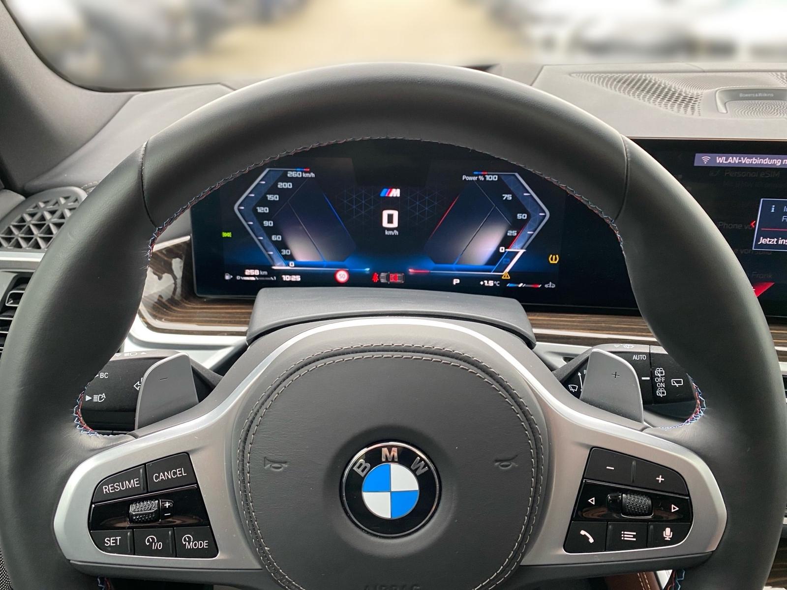 BMW X5 M60i xDrive V8 POWER