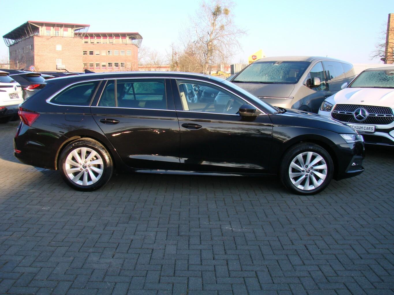 Skoda Octavia 2.0TDI Selection LED Tempomat Spurhaltea