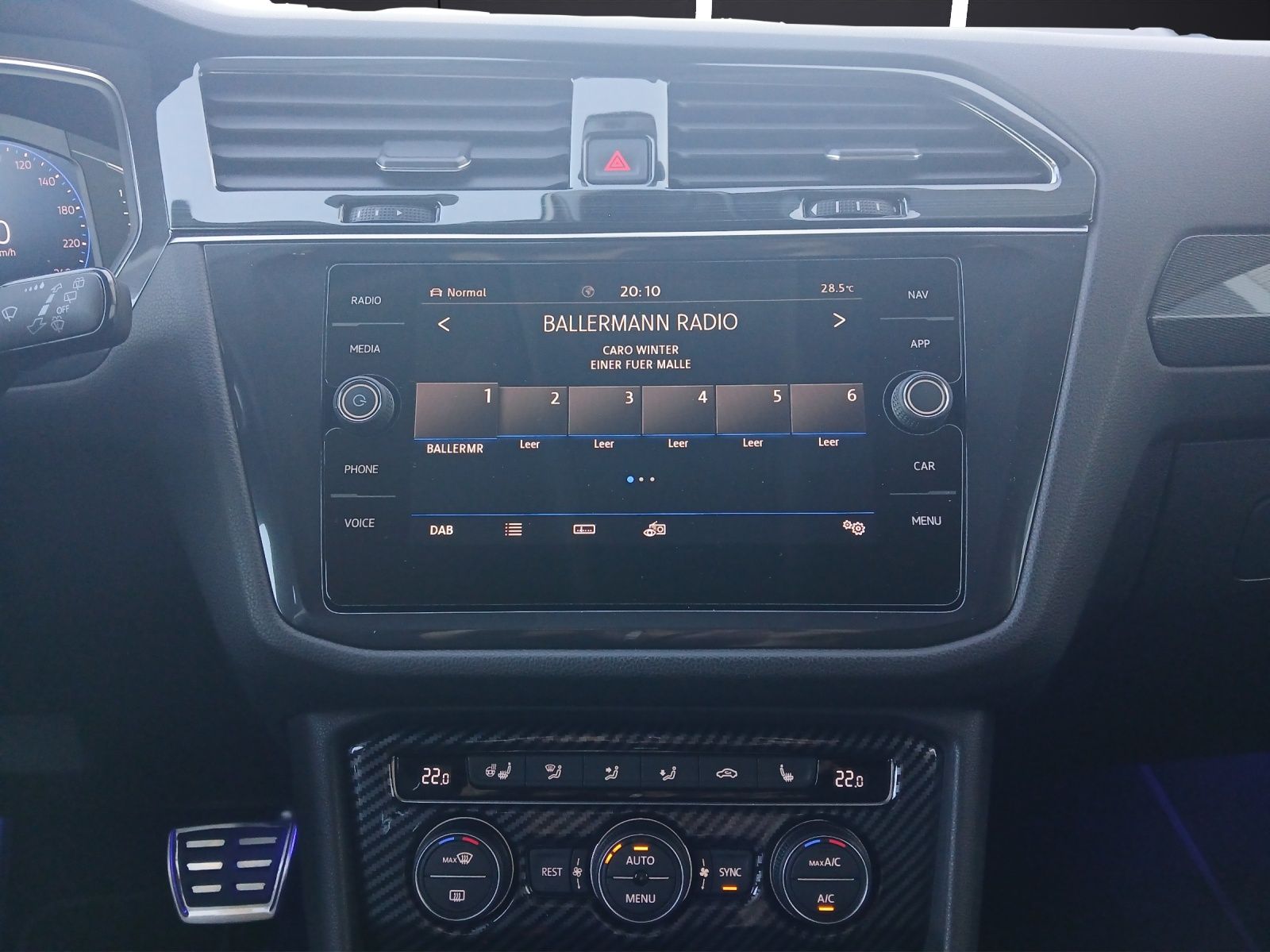 Fahrzeugabbildung Volkswagen Tiguan Allspace TDI Highline DSG 4M R-Line LED A