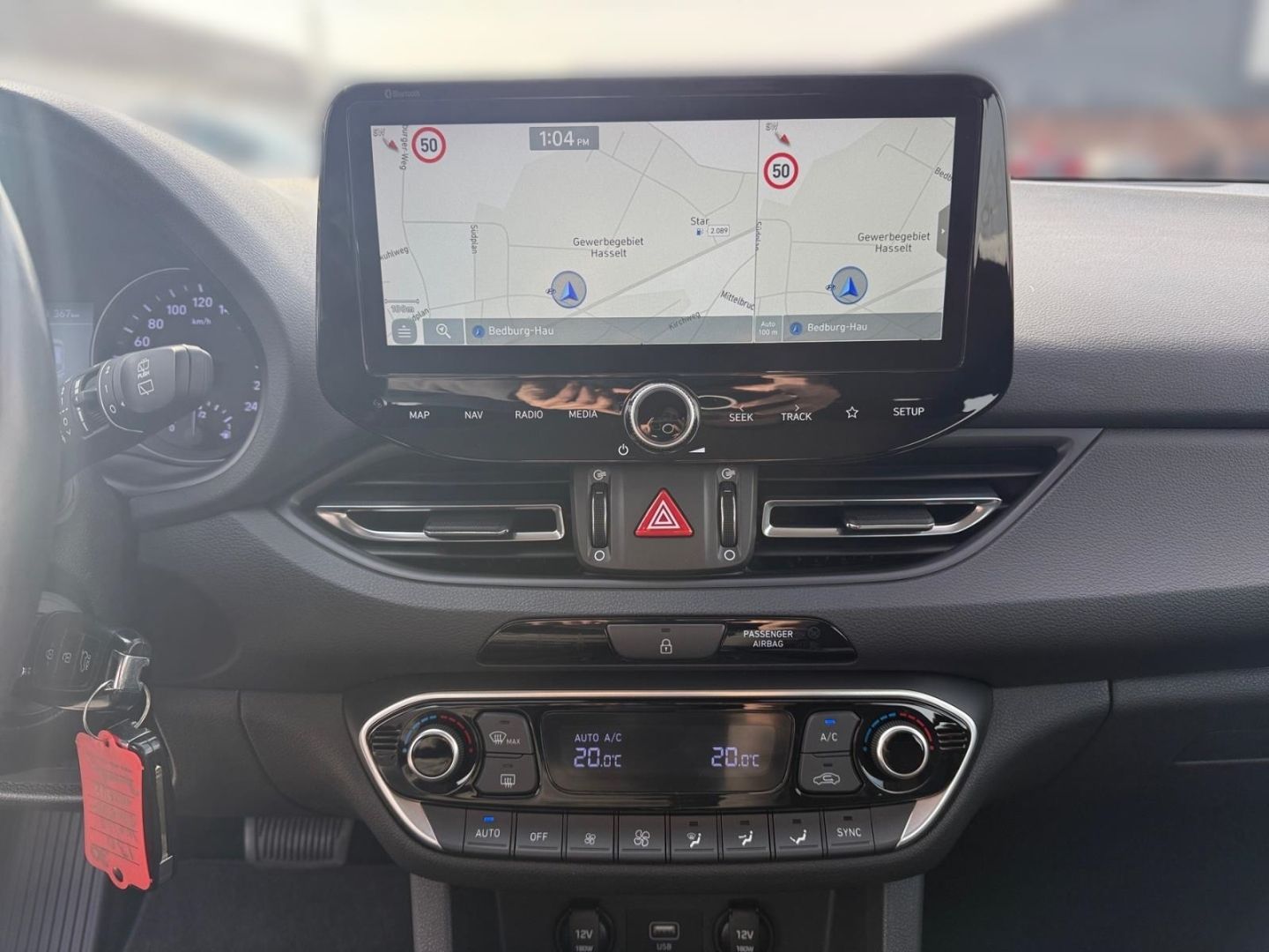 Fahrzeugabbildung Hyundai i30 1.6 CRDi TREND NAVI-P+ACAA+SHZ+KAMERA