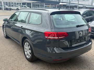 Volkswagen Passat - 8