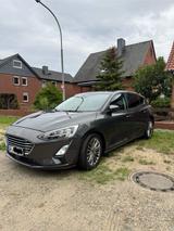 Ford Focus Titanium Grau - Ford Gebrauchtwagen in Wolfsburg