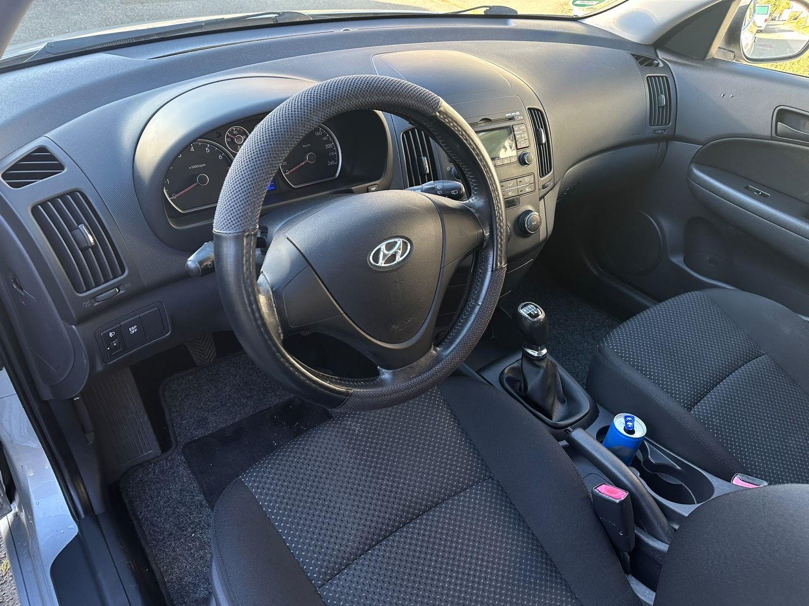 Hyundai i30 2010 — photo 6