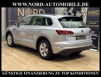 Volkswagen Touareg - 9